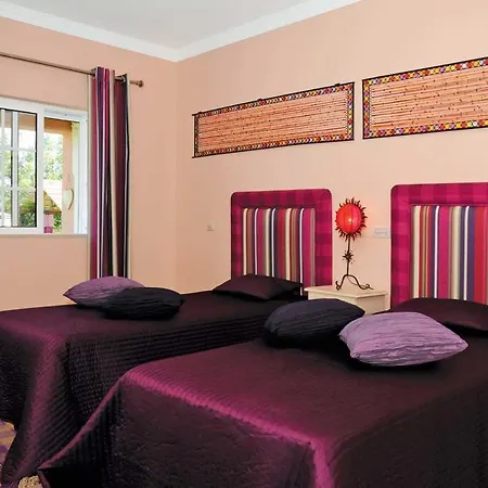 Areia Sleeps 5 Wifi Areia (Faro)
